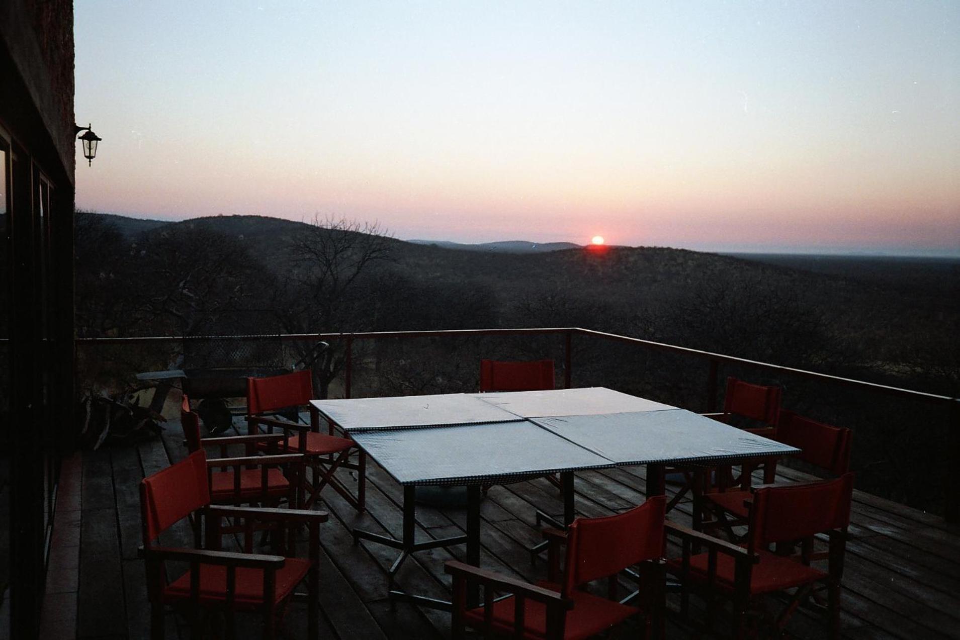 Onduri Lodge Outjo Bagian luar foto