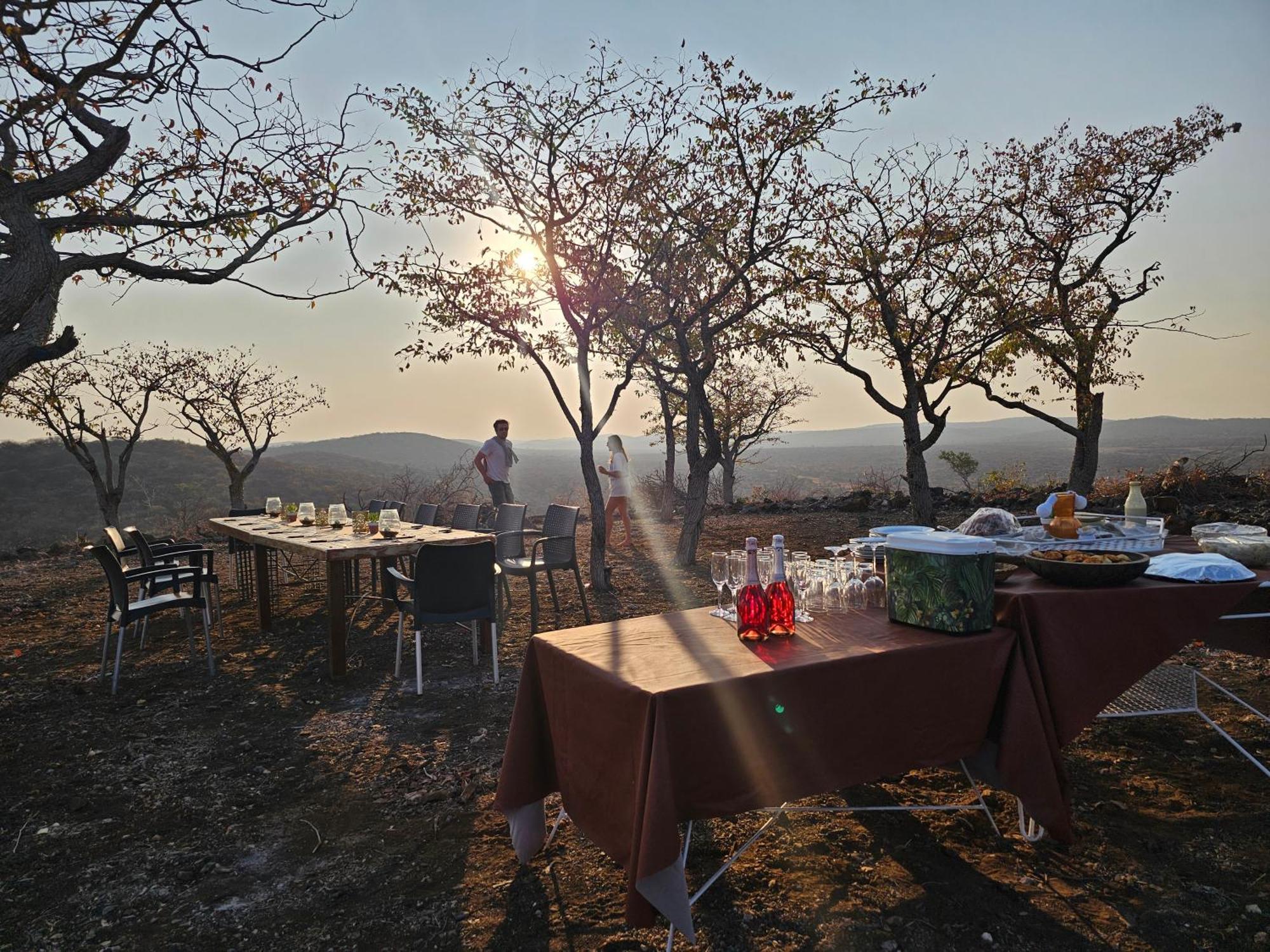 Onduri Lodge Outjo Bagian luar foto
