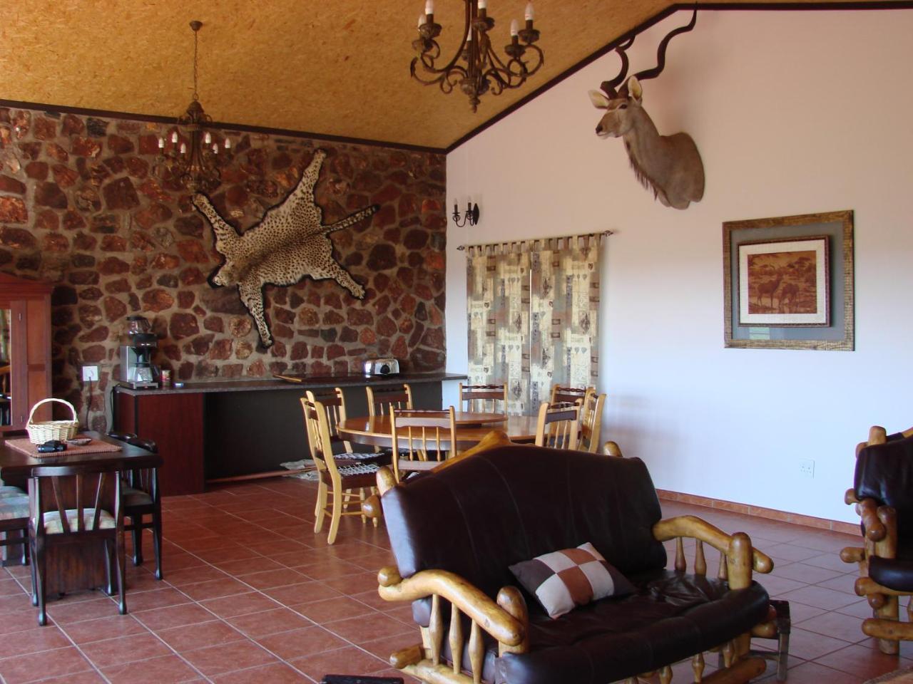 Onduri Lodge Outjo Bagian luar foto