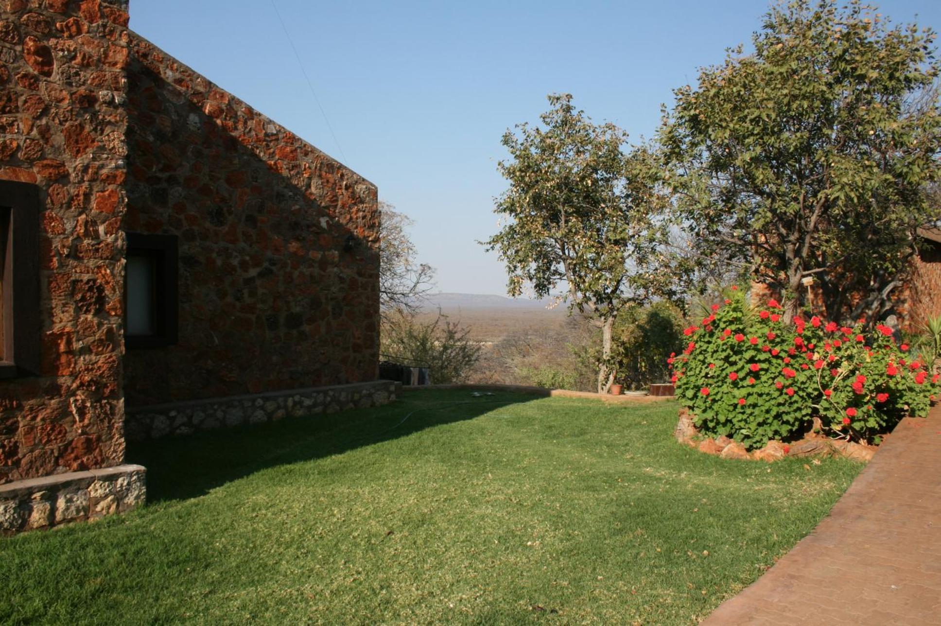 Onduri Lodge Outjo Bagian luar foto